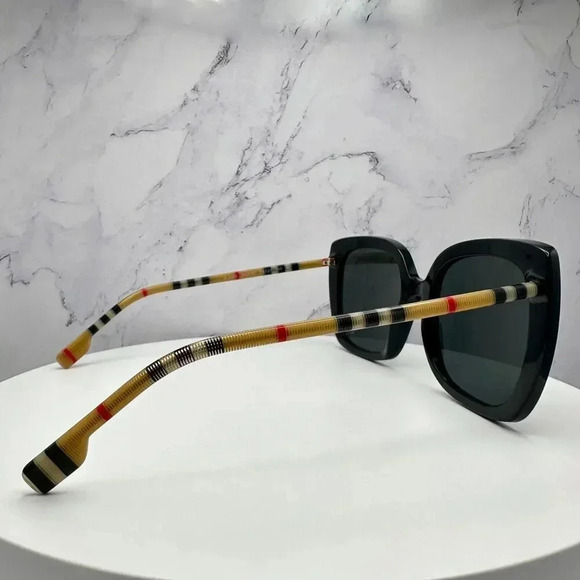 Burberry Sunglasses Black Square Cat Eye Checkered Arm Italy Authentic 54-20-140 - Picture 13 of 16